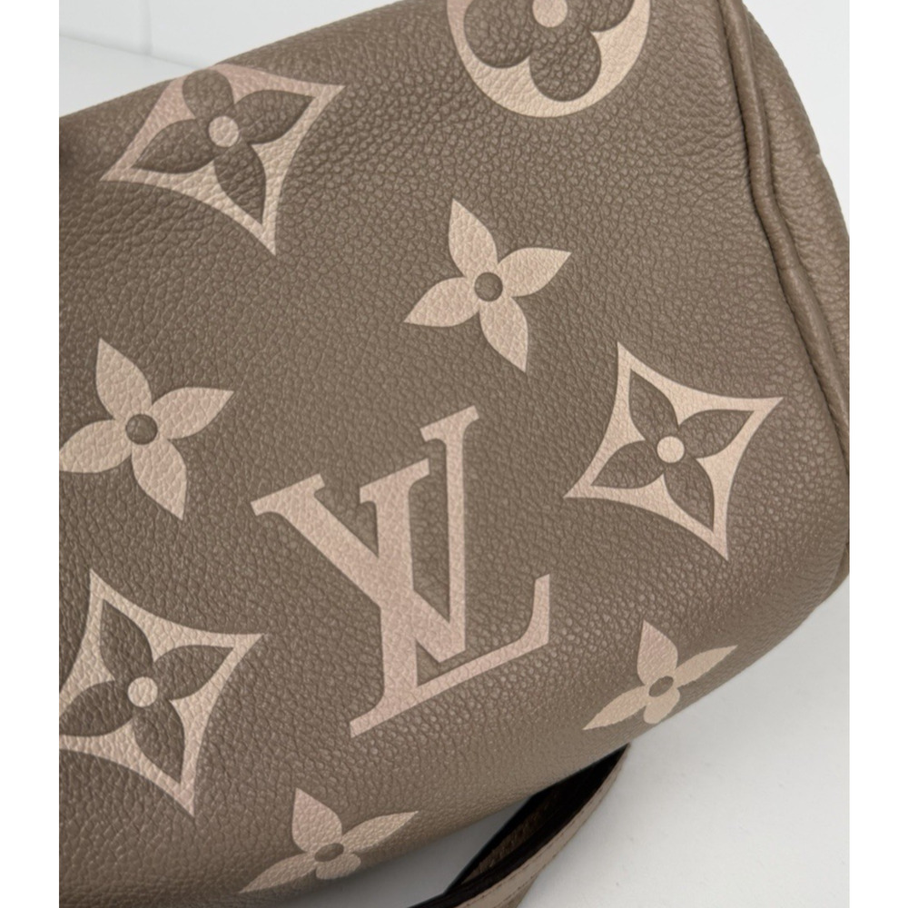 Louis Vuitton Empreinte Mini Bumbag in Tourterelle and Cream Leather NFC U1 - Picture 12 of 16